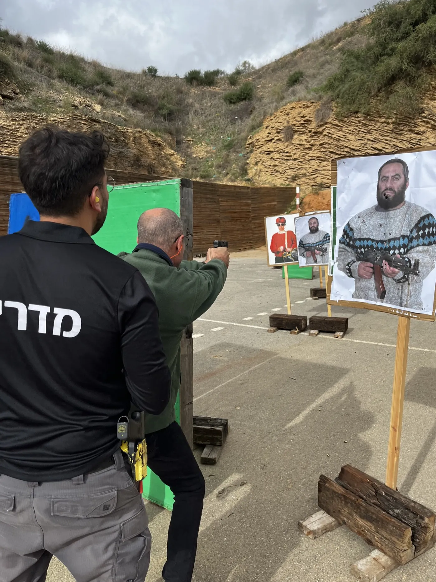הסמכות ביטחוניות
